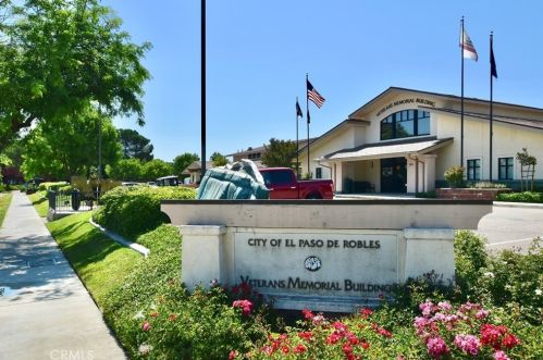 1621 Shepherd Dr, Lake Nacimiento CA  93446-3625 exterior