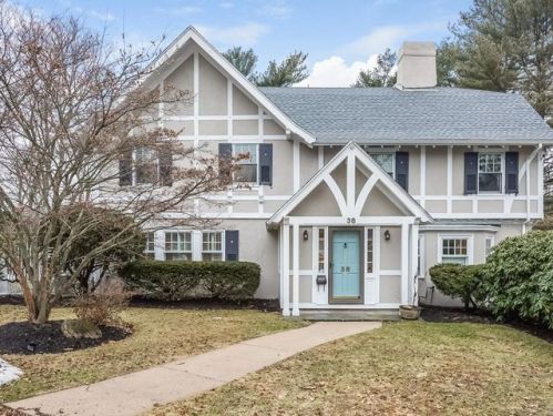 38 Gale Rd, Swampscott, MA 01907-2808