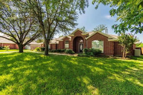 5204 Tartan Cir, Denton, TX 76208-6401