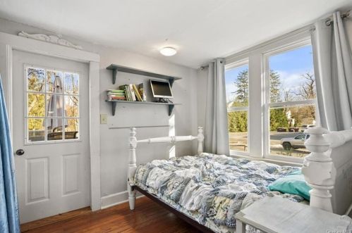 33 Galloway Rd, Warwick NY  10990-1629 exterior