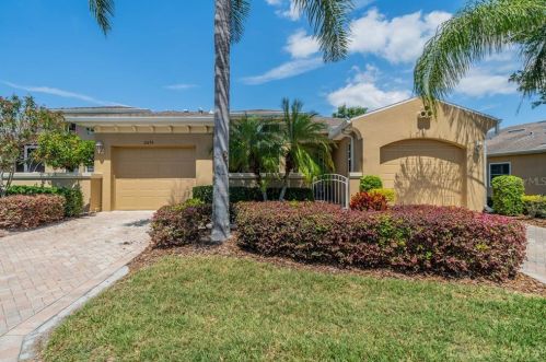 2455 Kensington Greens Dr, Ruskin, FL 33573-7103