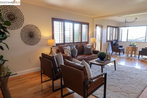 677 Briergate Way, Hayward CA  94544-7201 exterior