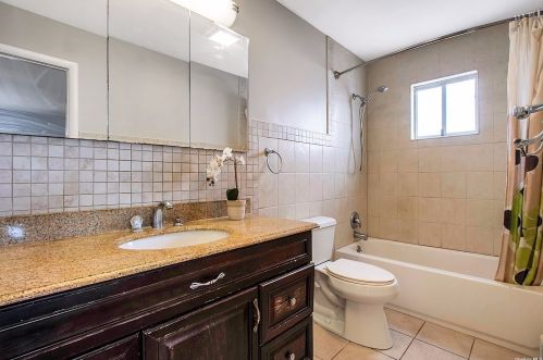 106 Rolling Meadows Rd, Middletown NY  10940-2606 exterior