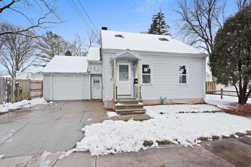 712 Baird St, Green Bay, WI 54301-3314