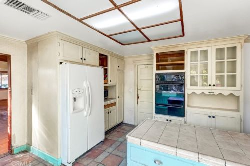 3707 Linwood Pl, Riverside CA 92506-1815 exterior