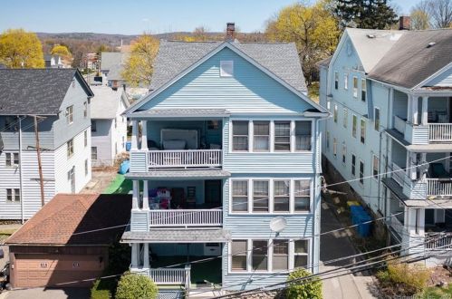 226 Ledgeside Ave, Waterbury, CT 06708-2749