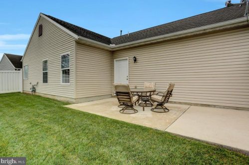 80 Lantern Ln, Lees Cross Roads PA  17257-8769 exterior