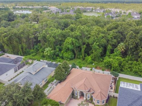 1827 Crooked Oak Ln, Lutz FL  33559-7407 exterior