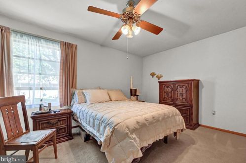 1 Cardinal Dr, Hanover PA 17331-9791 exterior