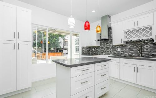 15918 Cornuta Ave, Bellflower, CA 90706-4806