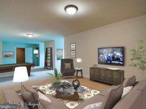 502 Cherry Valley Rd, Princeton NJ  08540-7681 exterior