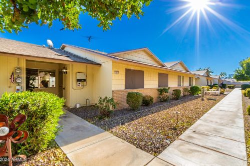 18639 Palomar Dr, Sun City, AZ 85375-4721