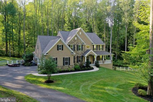 57 Delaney Dr, Downingtown, PA 19335-1282