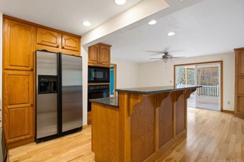 122 Carpenter Rd, New Hartford CT  06057-3003 exterior