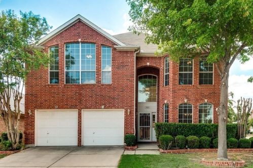 3015 Honey Locust Dr, Euless TX  76039-4136 exterior