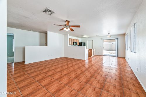 6525 Elwood St, Phoenix AZ  85043-1954 exterior