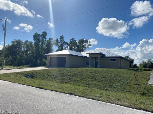 308 Ranch Ave, Lehigh Acres, FL 33974-0483