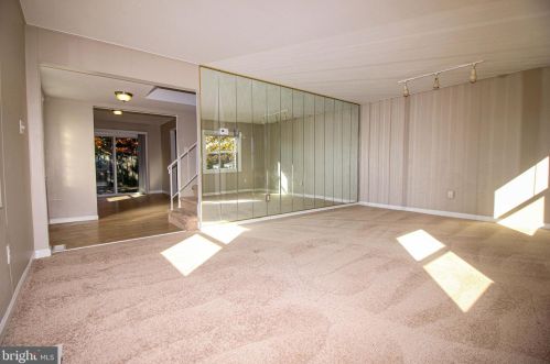 132 Rittenhouse Dr, Willingboro NJ  08046-2573 exterior