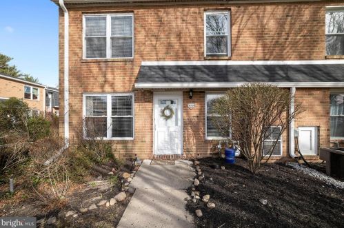 3038 Harbour Dr, Palmyra, NJ 08065-2206