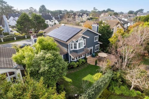 449 Fairway Dr, Princeton By The Sea, CA 94019-2200