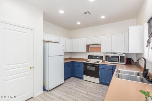 22160 Shadow Dr, Buckeye AZ  85326-7870 exterior