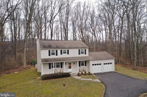21 Grays Ln, Marsh, PA 19520-9715