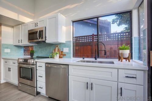 6226 Caminito Del Oeste, San Diego CA  92111-6829 exterior