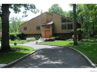 137 Camp Hill Rd, Mount Ivy, NY 10970-2832
