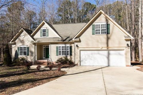6061 Merion Cir, Sanford, NC 27332-7319