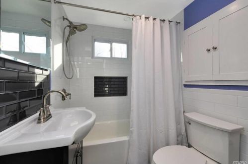 324 4 St, Elwood NY  11731-2930 exterior