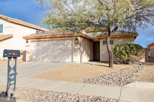 10503 Dusky Willow Dr, Tucson, AZ 85747-9557