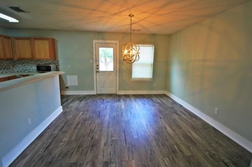 9823 Cassowary Dr, Conroe TX  77385-3705 exterior