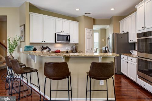 816 Kinvarra Pl, Purcellville VA  20132-3478 exterior