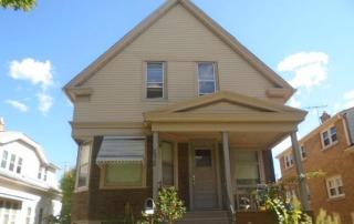 2912 14th St, Milwaukee, WI 53215-3842