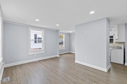 921 Graham St, Burlington NC  27217-6062 exterior