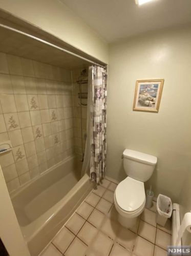 549 Anderson Ave, Cliffside Park NJ  07010-1722 exterior