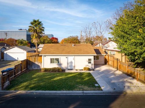 147 Drake Ave, Modesto CA  95350-4518 exterior