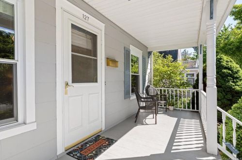 127 Pleasant Ave, Pleasantville, NY 10570-2835