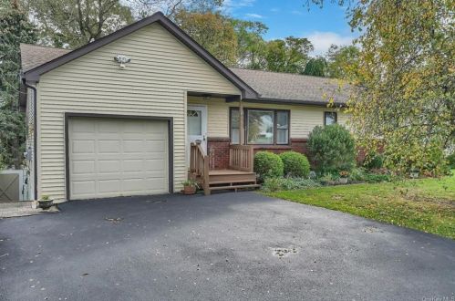241 Garden St, Newburgh, NY 12553-7313