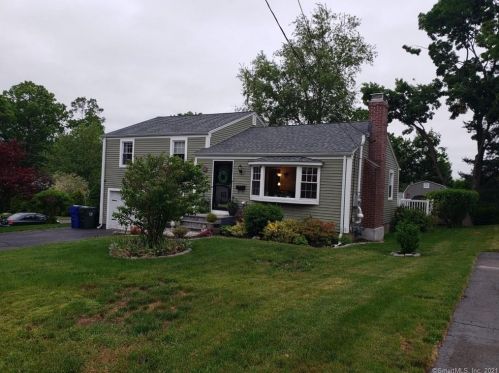 123 Howard St, Hartford, CT 06111-4307