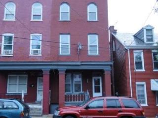 25 Coral St, Lancaster, PA 17603-3654