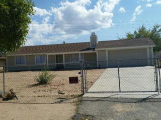 17731 Redding St, Hesperia, CA 92345-7070