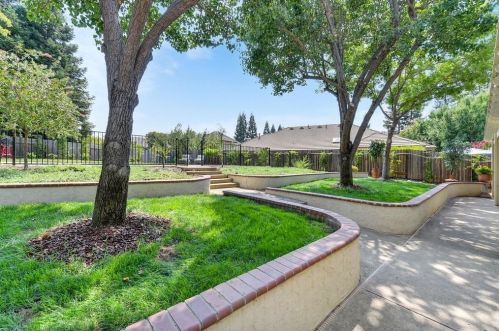 255 American River Canyon Dr, Folsom CA  95630-7142 exterior