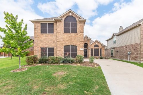 5744 Spirit Lake Dr, Fort Worth, TX 76179-7620
