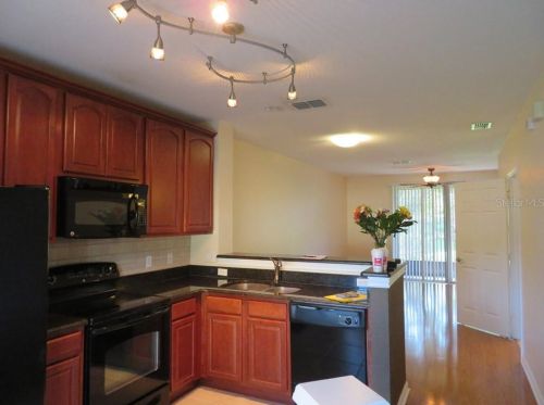 1281 Stockton Dr, Sanford, FL 32771-6681
