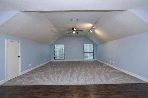 23015 Holly Holw, Tomball TX 77377-3681 exterior