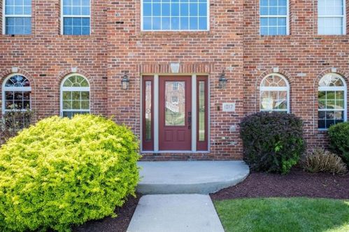 1017 High Meadows Dr, Gibsonia, PA 15044-9267