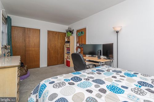 722 Girard Ave, Lansdale PA 19446-5266 exterior