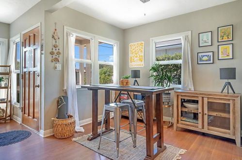 6025 Kelton Ave, La Mesa CA  91942-2728 exterior