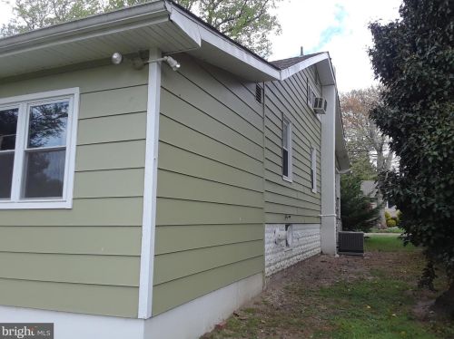 1334 Puritan Ave, West Deptford NJ  08096-1032 exterior